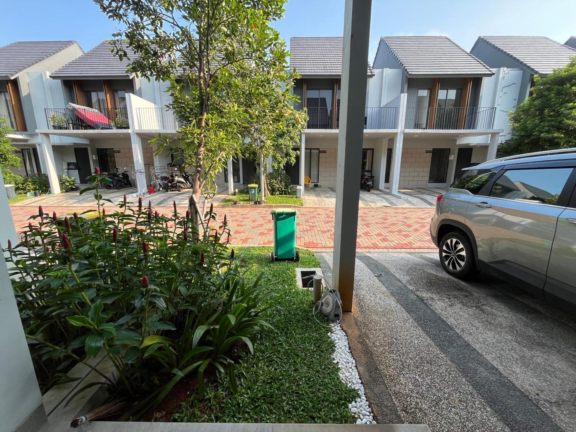 2 Floor Cozy House In Wisteria Jakarta Garden City Luaran gambar